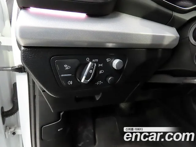 Audi Q5 2023 — фото 12