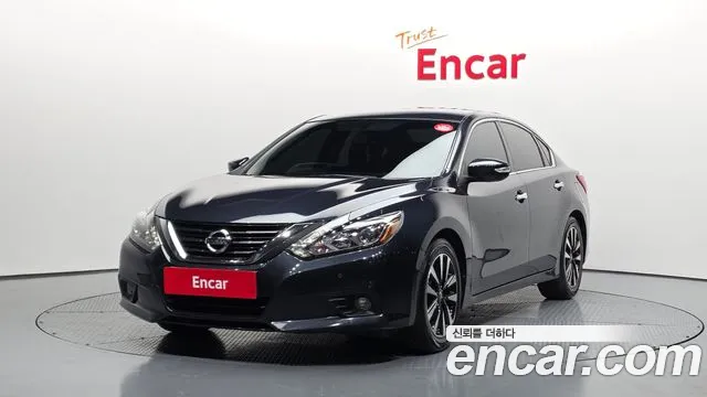 Nissan Altima 2017 — фото 1