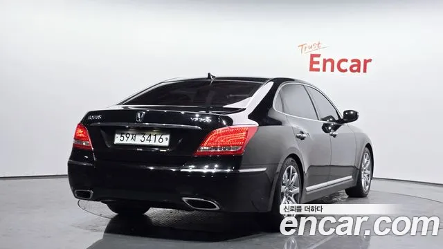 Hyundai Equus 2010 — фото 2