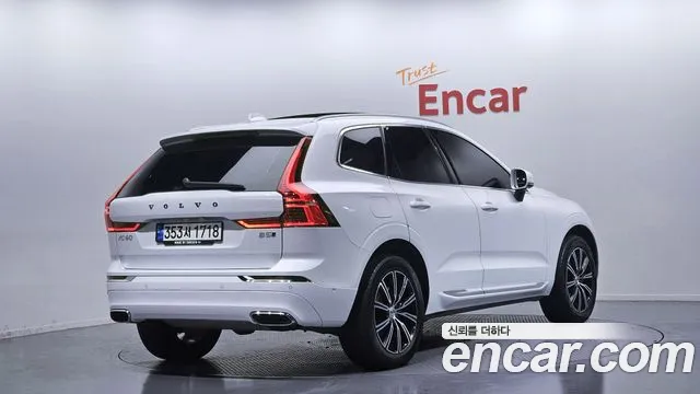 Volvo XC60 2021 — фото 2