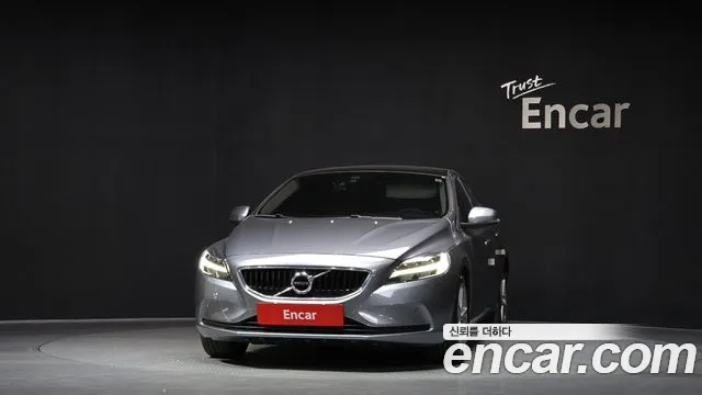 Volvo V40 2018 — фото 3