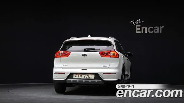 Kia Niro 2018 — фото 4