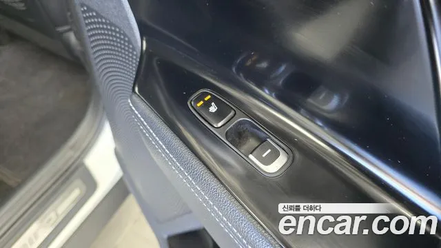 Kia Niro 2018 — фото 19