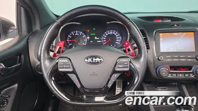 Kia K3 2017 — фото 15