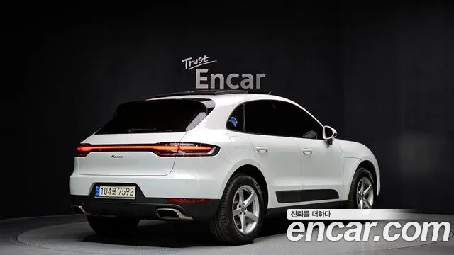Porsche Macan 2021 — фото 2
