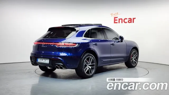 Porsche Macan 2022 — фото 2