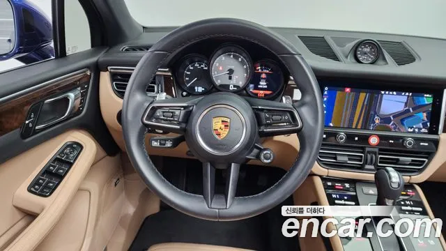 Porsche Macan 2022 — фото 13