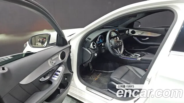 Mercedes-Benz C-Class 2021 — фото 10