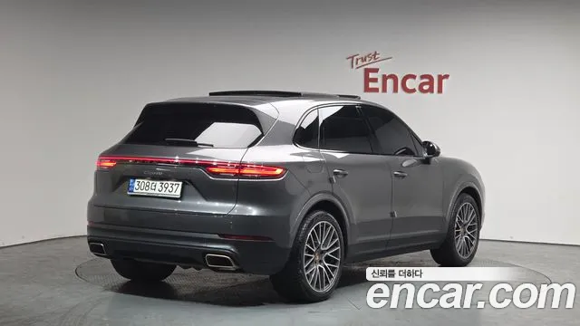 Porsche Cayenne 2020 — фото 2