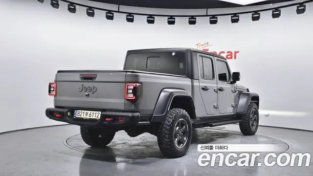 Jeep Gladiator 2022 — фото 2