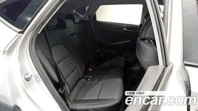Hyundai Tucson 2016 — фото 12