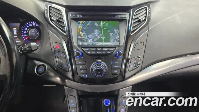 Hyundai i40 2014 — фото 15