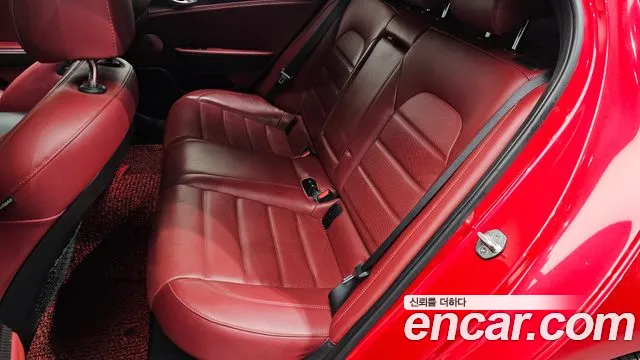 Kia Stinger 2018 — фото 12