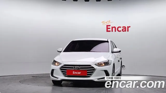 Hyundai AVANTE 2018 — фото 3