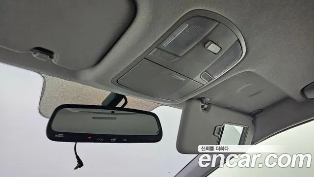 Hyundai AVANTE 2018 — фото 20
