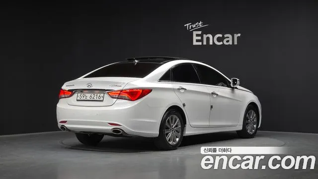 Hyundai Sonata 2014 — фото 2