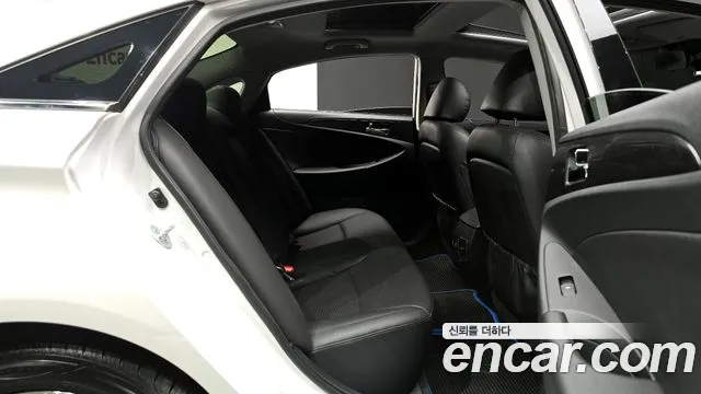 Hyundai Sonata 2014 — фото 12