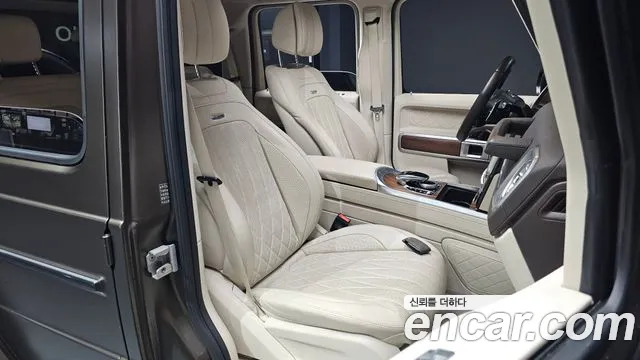 Mercedes-Benz G-Class 2023 — фото 10