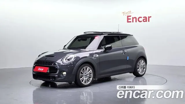 Mini Cooper 2016 — фото 1