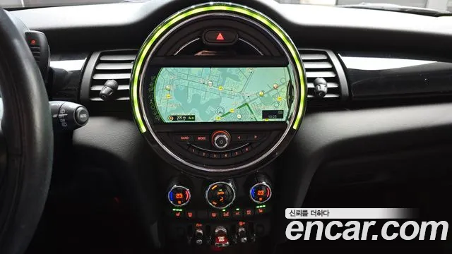 Mini Cooper 2015 — фото 17