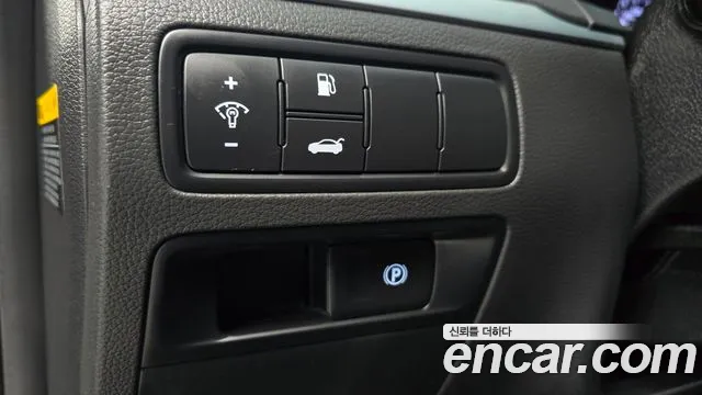 Hyundai Genesis 2016 — фото 14