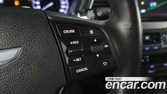 Hyundai Genesis 2016 — фото 17