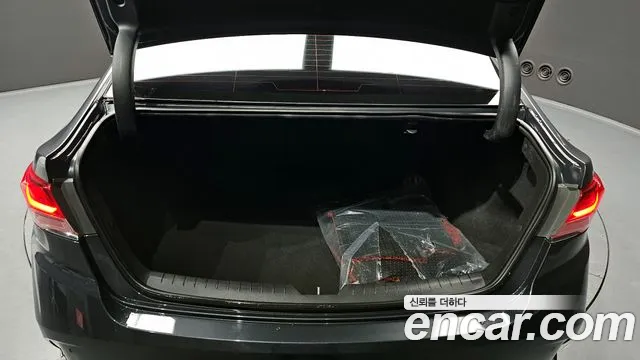 Hyundai Sonata 2018 — фото 20