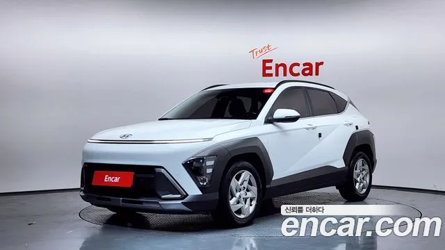 Hyundai Kona 2023 — фото 1