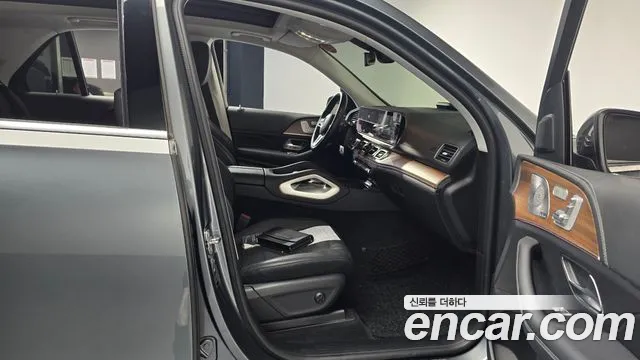 Mercedes-Benz GLE-Class 2021 — фото 11