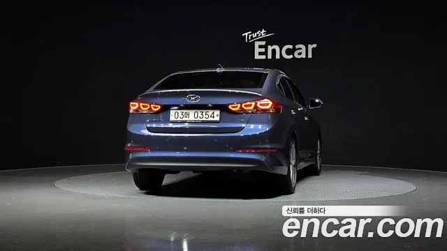 Hyundai AVANTE 2017 — фото 4