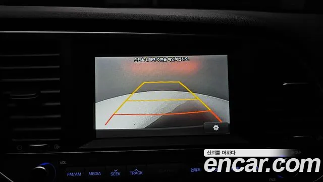 Hyundai AVANTE 2017 — фото 15
