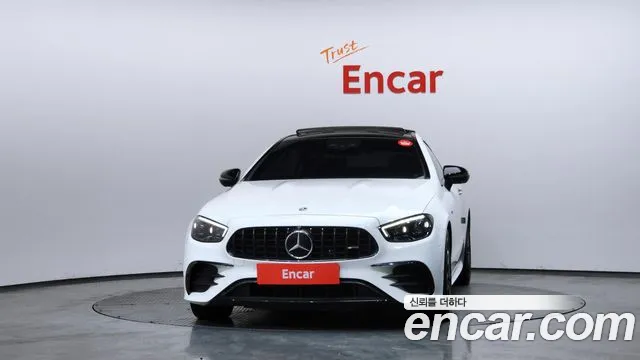 Mercedes-Benz E-Class 2023 — фото 3