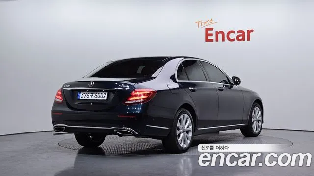 Mercedes-Benz E-Class 2018 — фото 2