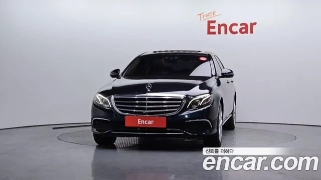 Mercedes-Benz E-Class 2018 — фото 3