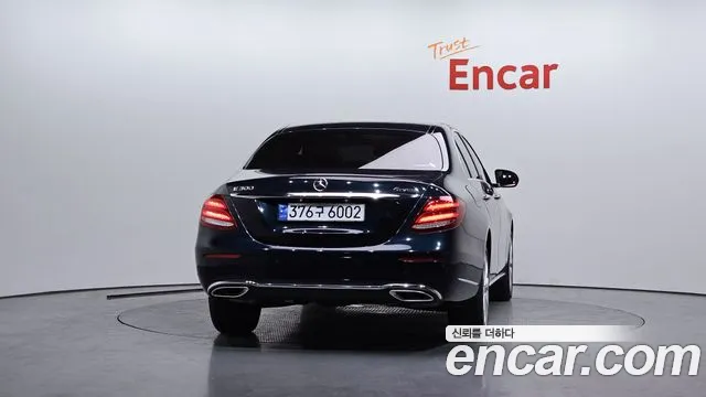 Mercedes-Benz E-Class 2018 — фото 4