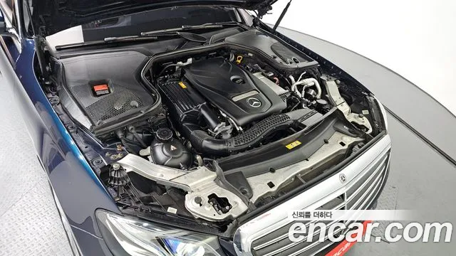 Mercedes-Benz E-Class 2018 — фото 6