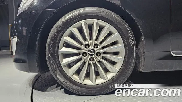 Hyundai Equus 2015 — фото 5