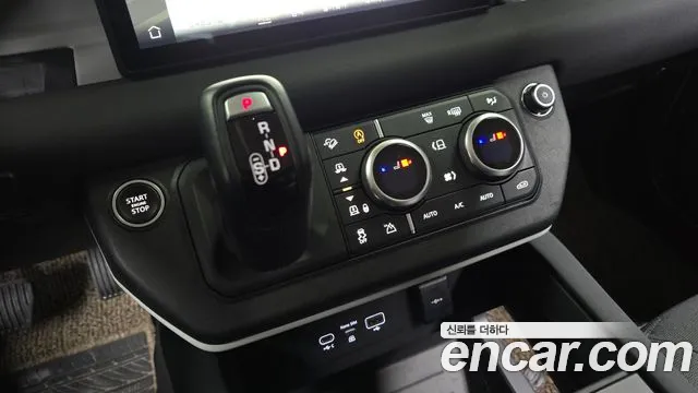 Land Rover Defender 2020 — фото 9