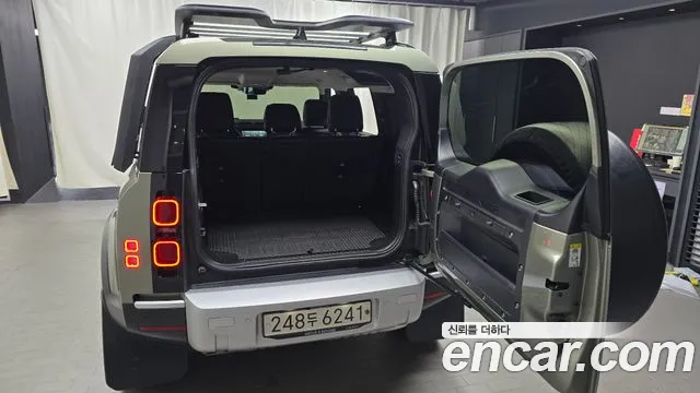 Land Rover Defender 2020 — фото 20
