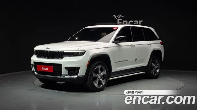 Jeep Cherokee 2023 — фото 1
