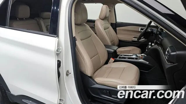 Ford Explorer 2022 — фото 10