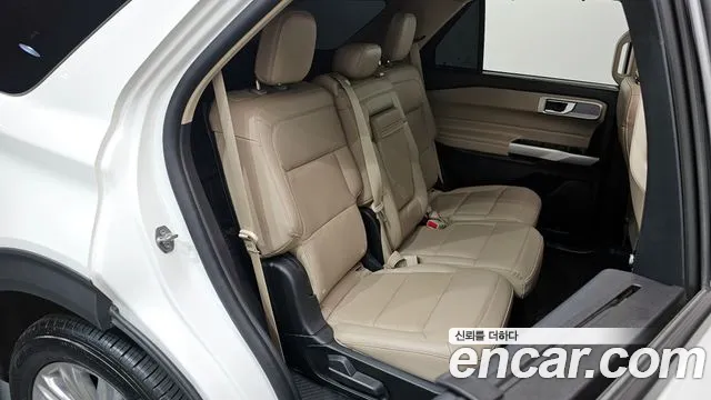 Ford Explorer 2022 — фото 12