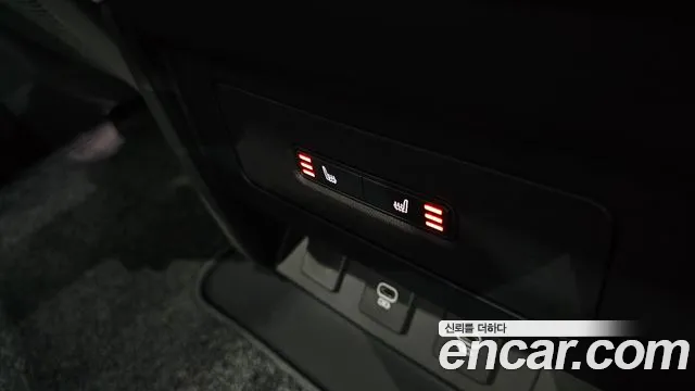 Land Rover Defender 2025 — фото 18