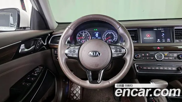 Kia K7 2019 — фото 13