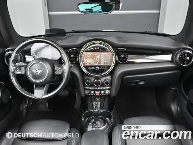 Mini Cooper Convertible 2022 — фото 14
