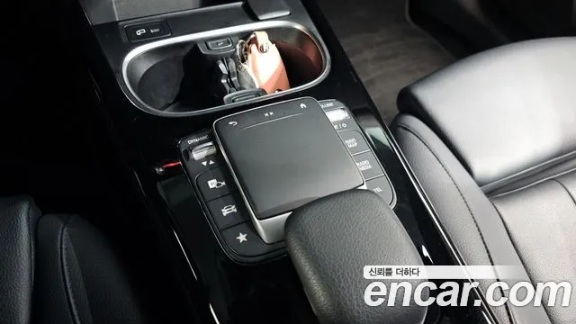 Mercedes-Benz A-Class 2022 — фото 19