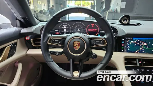 Porsche Taycan 2024 — фото 14