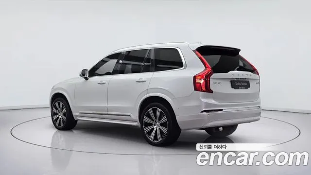 Volvo XC90 2025 — фото 4