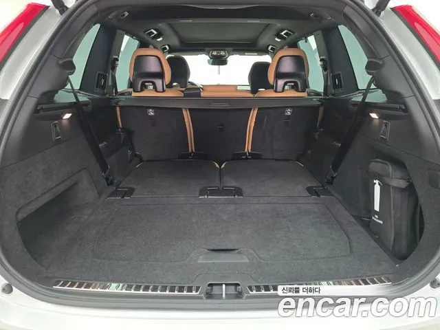 Volvo XC90 2025 — фото 13