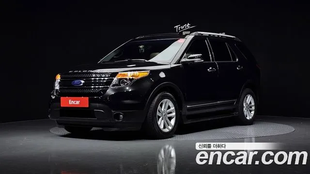 Ford Explorer 2015 — фото 1